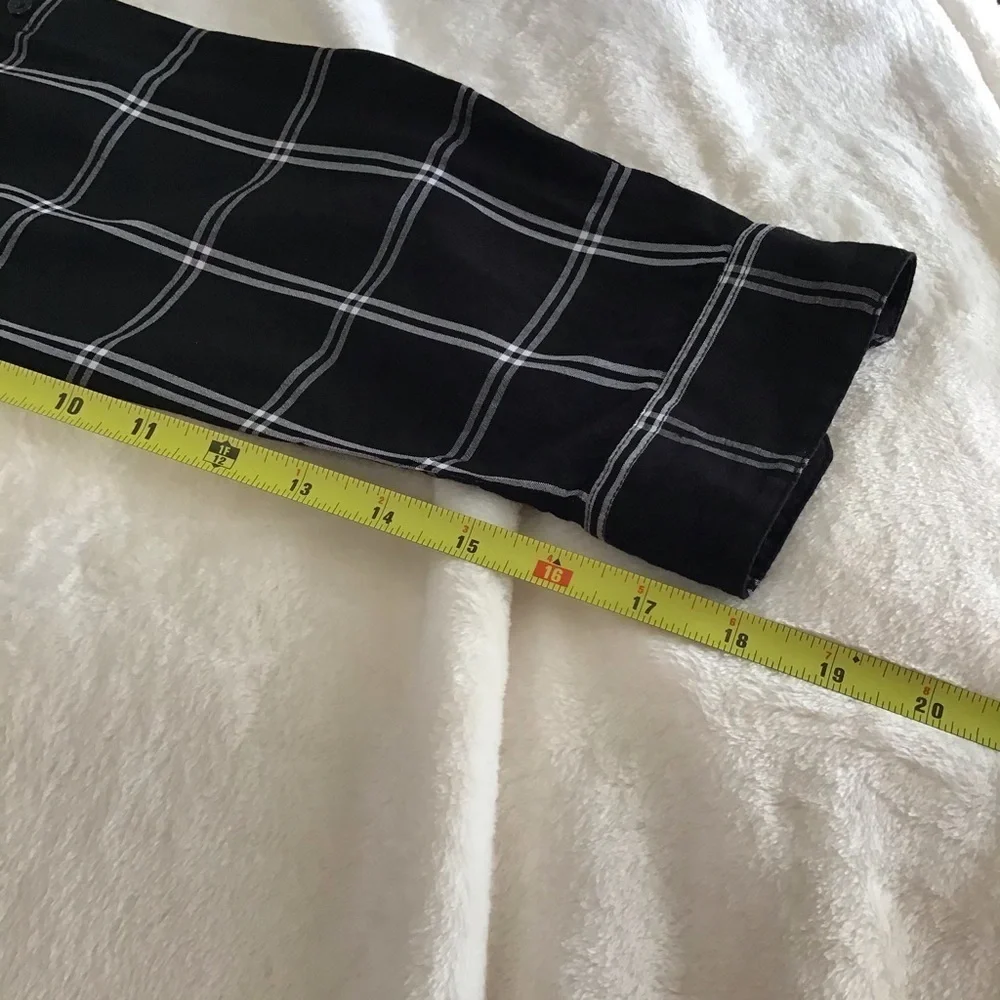 CALVIN KLEIN / Black & White Striped Long Sleeve Button Down Size XS